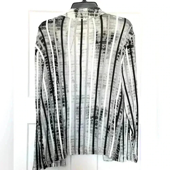 Chico’s Women’s Lightweight Cardigan Open Knit Size 2🩶 - Picture 1 of 4